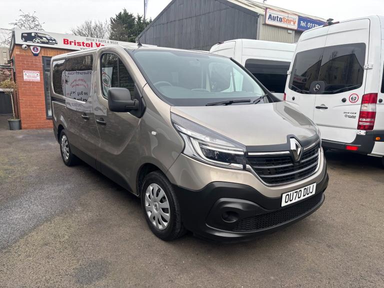 2021 Renault Trafic AUTOMATIC SL28 ENERGY dCi 145 Business 9 Seater Minibus Diesel Automatic