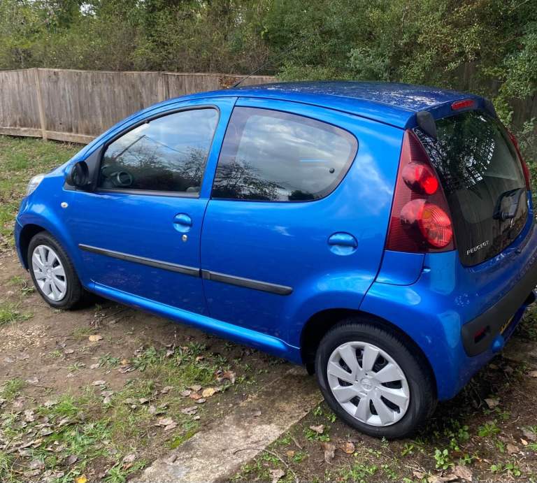 Peugeot, 107, Hatchback, 2013, Manual, 998 (cc), 5 doors