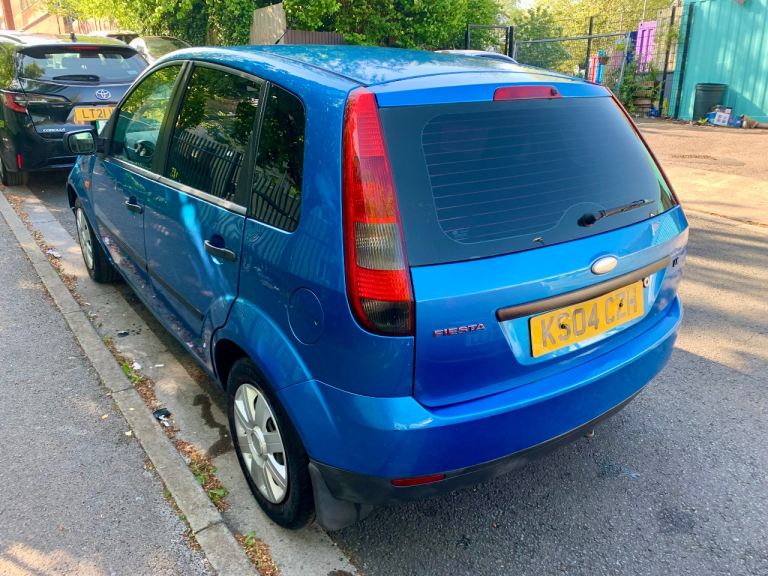 Automatic - Ford Fiesta 1.6 LX 5drs Ulez compliant 