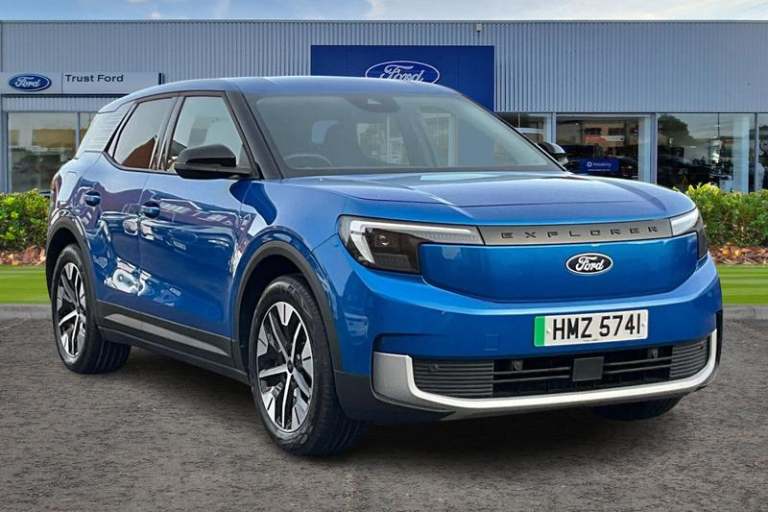 2025 Ford Explorer 210kW Select 77kWh 5dr Auto**REAR CAMERA - HEATED SEATS & STEERING WHEEL -  Es...