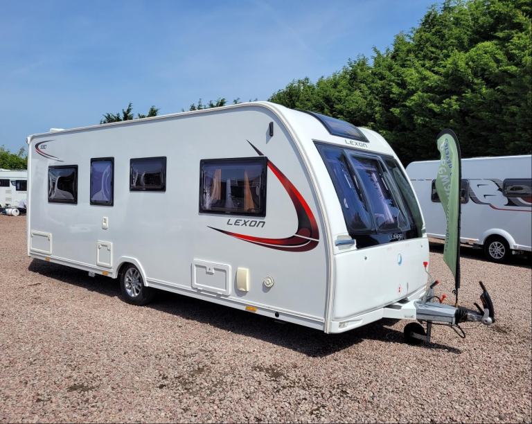 Lunar Lexon 590 2018 Single Axle 4 Berth - Rear Fixed Island Bed, AL-KO ATC