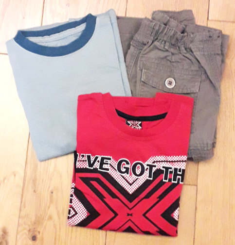 BULK BUY / MULTI BUY BOYS L/S & S/S T-SHIRT AND 3/4 LENGTH CARGO SHORTS