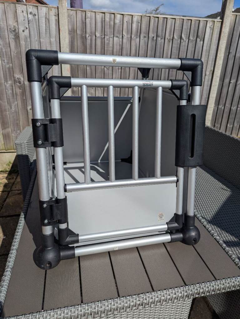 Trixie aluminum dog car crate H-61cm, W-57cm, D-78cm