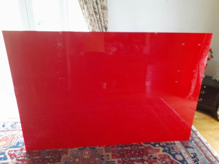 Coloured sheets of 5mm Perspex/Acrylic, pre-drilled make good notice/exhibition boards