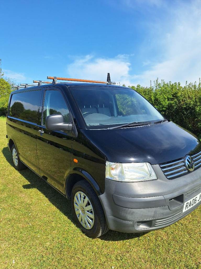Very clean and well-maintained Volkswagen Transporter T5 for sale.  