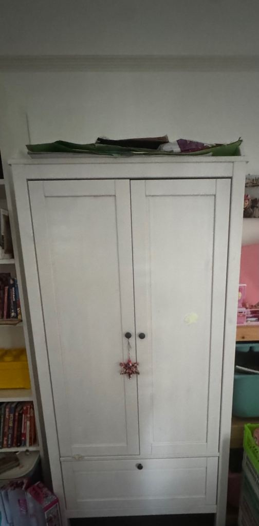 Children‘s wardrobe 