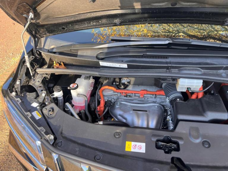  Toyota Alphard 2.5 HYBRID PETROL EXECUTIVE LOUNGE Petrol/Electric Hybrid Automatic