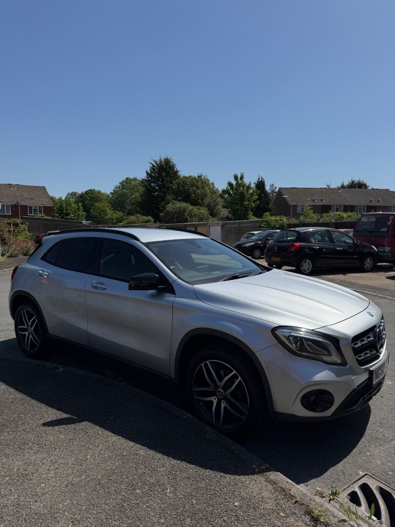 Mercedes-Benz, GLA, Estate, 2018, Semi-Auto, 1595 (cc), 5 doors