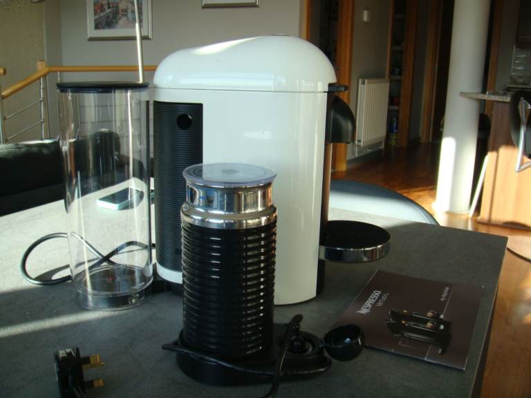 Nespresso Vertuo Plus and Aeroccino Milk Frother