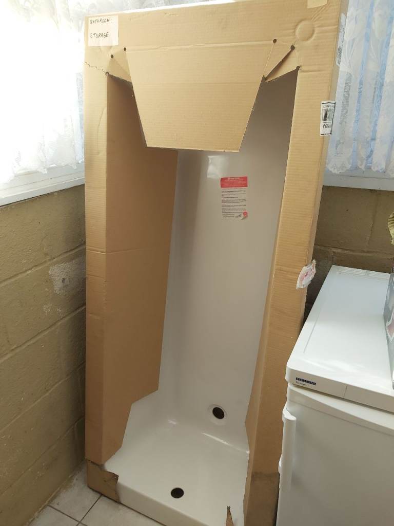 Bath & panel 1600 x 700