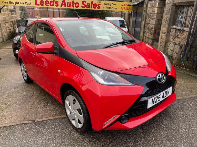  Toyota AYGO 1.0 VVT-i x-play Euro 6 5dr Petrol Manual