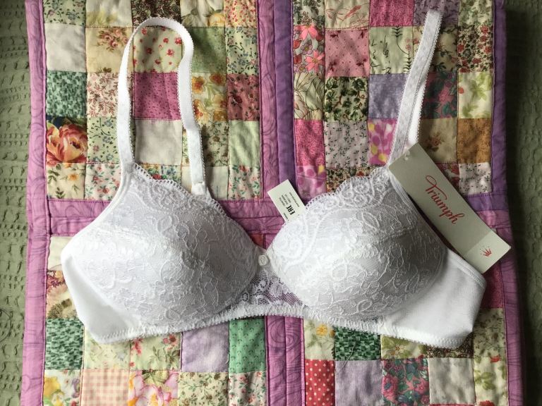 Triumph Amourette 300P Non-wired Bra-Brand New with tags 