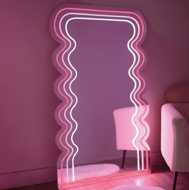 Large Wavy LED Neon Light Mirror – As Good As New