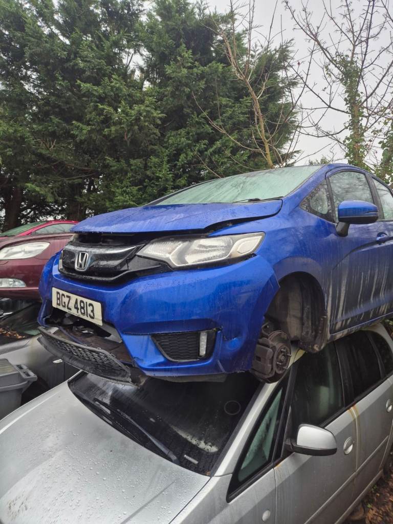 2016 HONDA JAZZ 1.3 PETROL BREAKING FOR PARTS