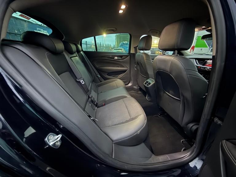 2017 Vauxhall Insignia 1.6 Turbo D ecoTec [136] SRi Nav 5dr HATCHBACK Diesel Manual