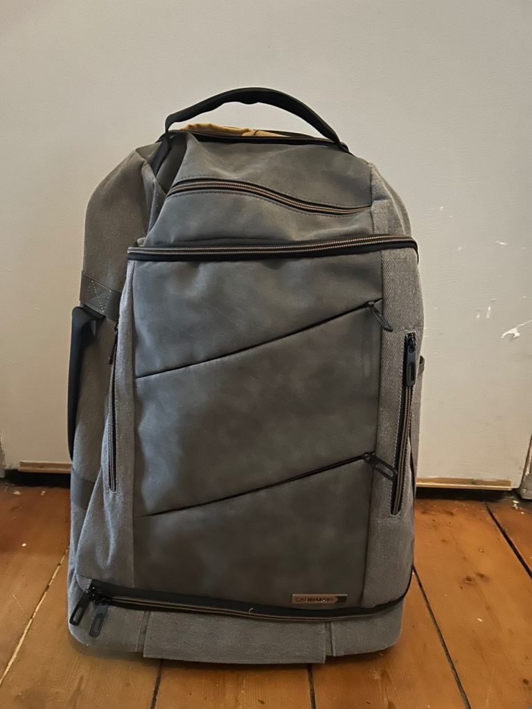 Cabin Max Carryon Suitcase  