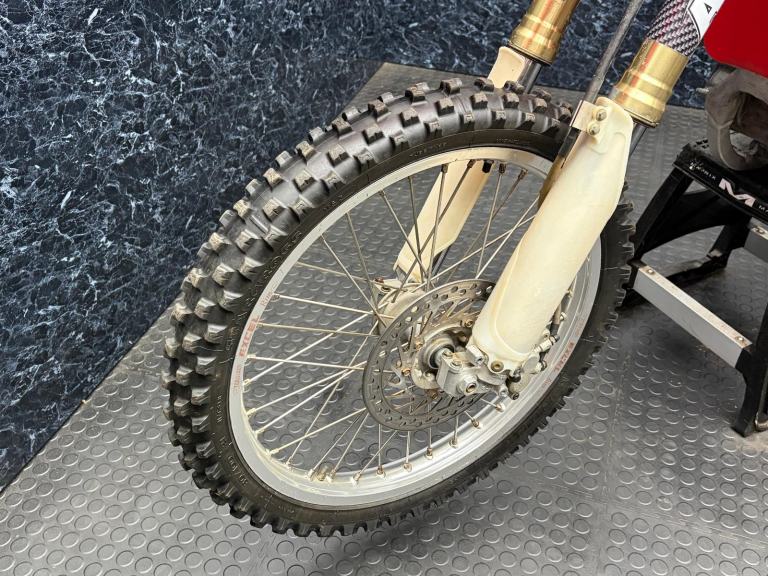 Honda CRF 450 2005  (MOTOCROSS / MX / ENDURO) @ AJ TRADING 