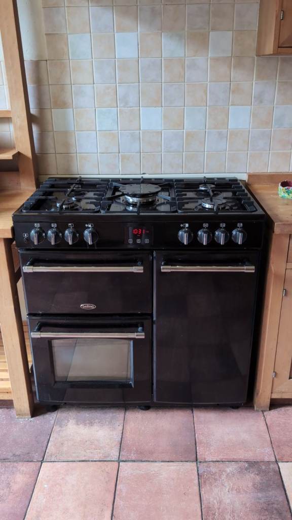 Belling gas hob / electric ovens 