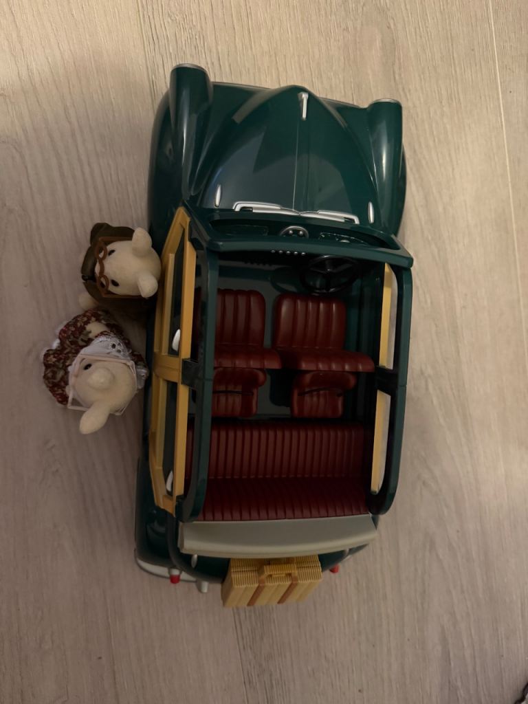 Sylvanian families family car 2000s