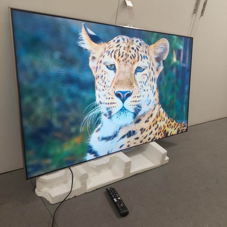 46"samsung Smart wifi led TV with Remote – Good Condition