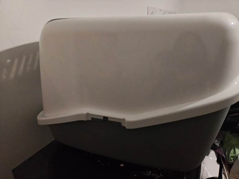 Cat Litter Box + New Litter