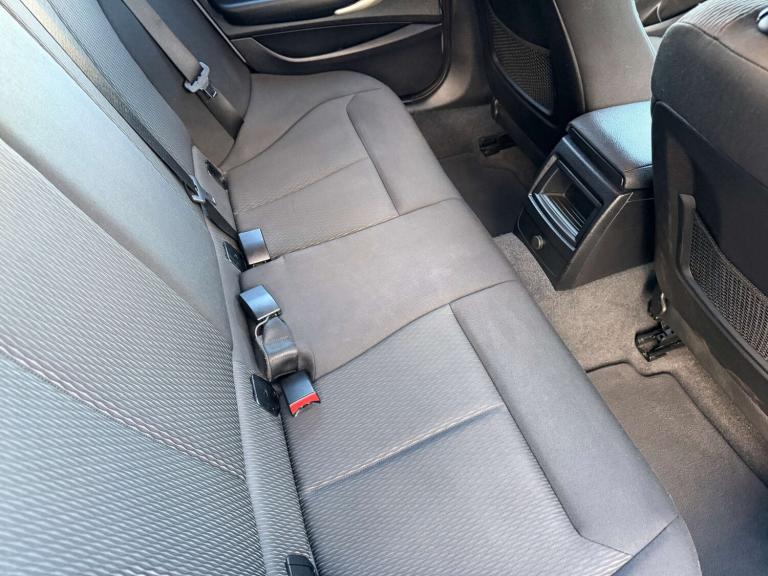 2018 BMW 1 Series 118d SE 5dr [Nav/Servotronic] HATCHBACK DIESEL Manual