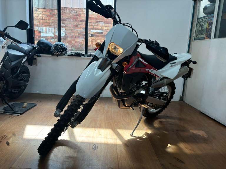 HUSQVARNA TE Red Manual Petrol 2012