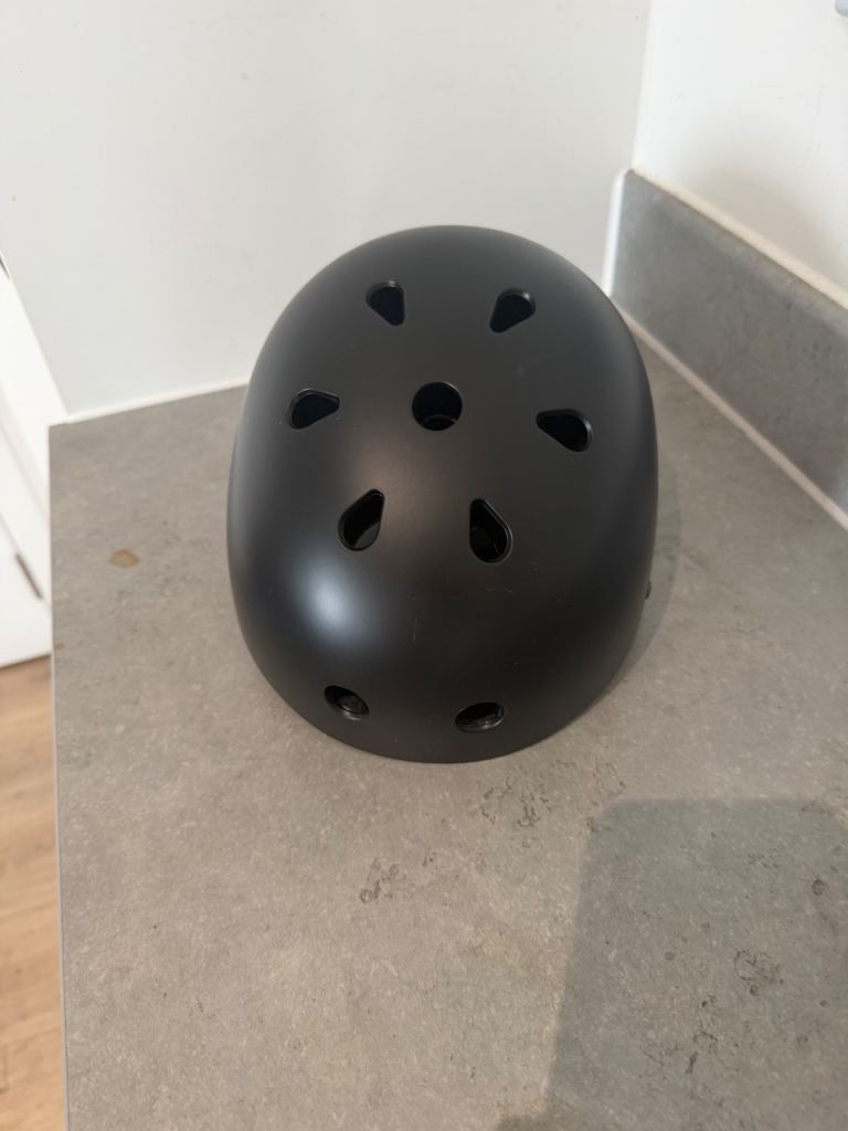 Brand new Kayman kid’s bike helmet⛑️ for age 3-12