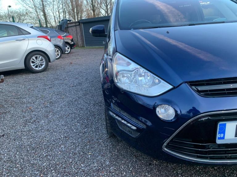 2011 Ford S-Max 2.0 TDCi Titanium Powershift Euro 5 5dr MPV Diesel Automatic