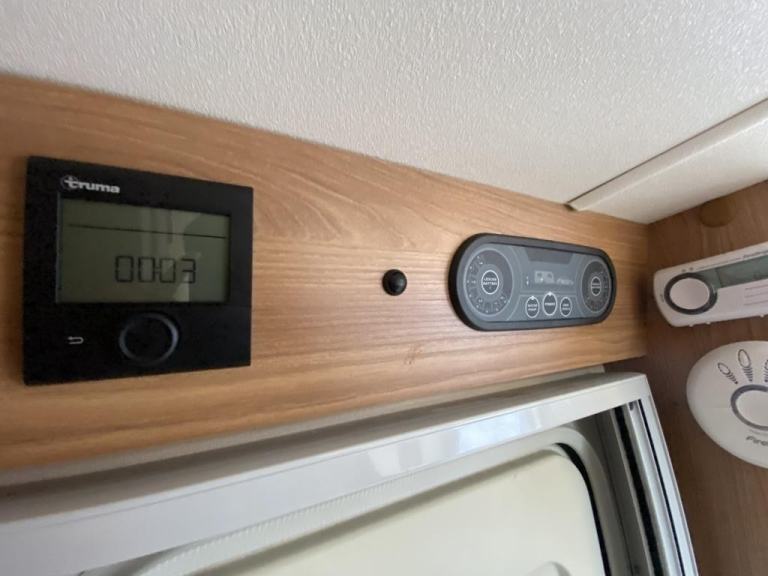 2014 SWIFT FREESTYLE SE S2 TOURING CARAVAN