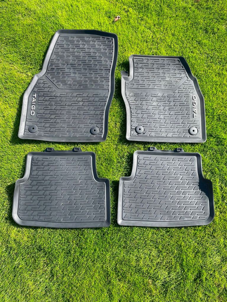Genuine VW Taigo 2022 > All-weather floor mats, titanium black