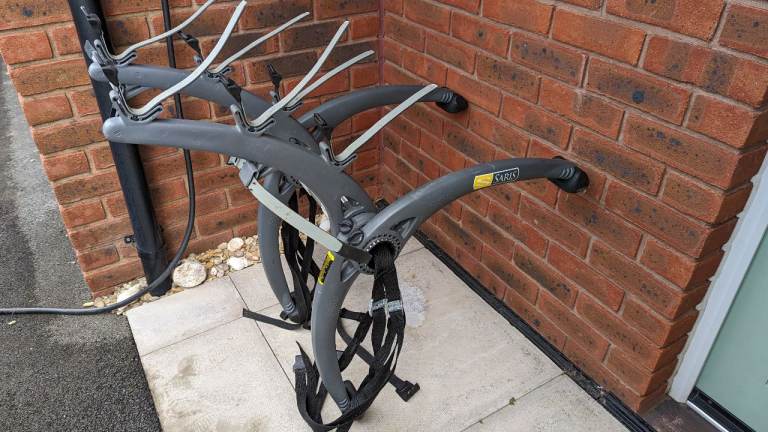 Saris Bones 3-Bike Carrier Rack Rear Boot Mount for Car