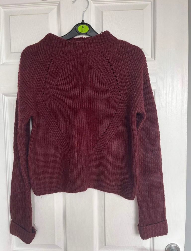 Size 12 jumper. Vgc £4. Tqy or can post