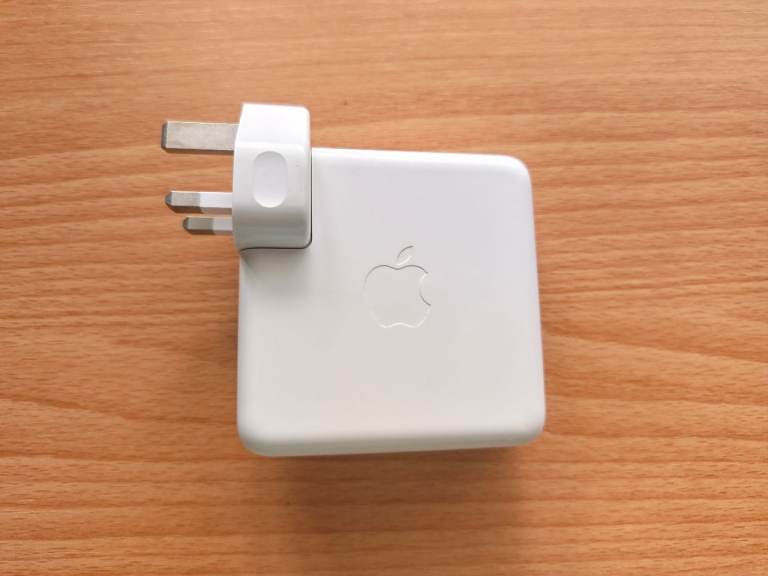 Genuine Apple 87W USB-C Macbook Pro Charger A1719