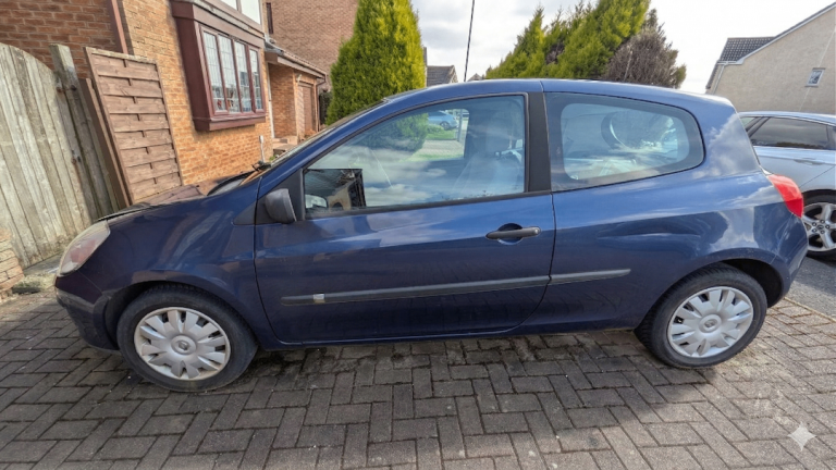 Renault Clio 3, 1.2L, Super low miles