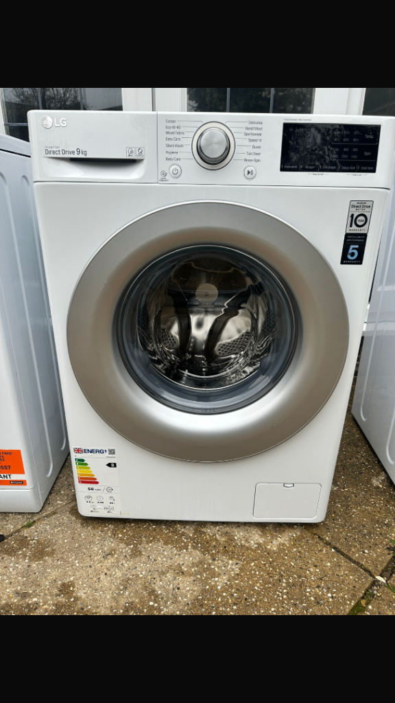 LG direct drive 9kg washing machine. In excellent working condition. With 12 months warranty. 