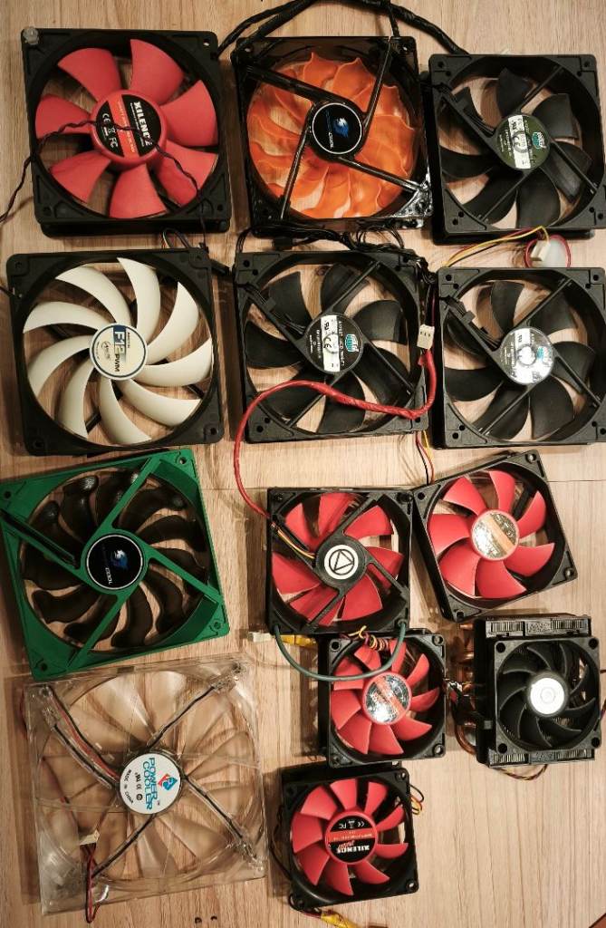 Job lot PC computer case 12V fans all working