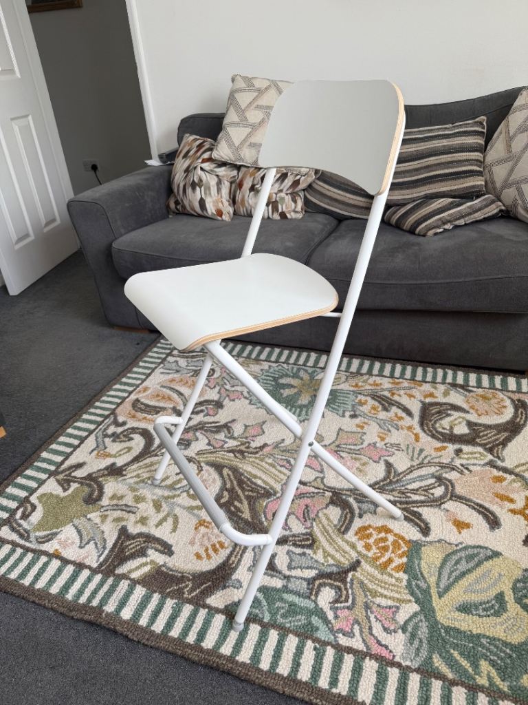 White Folding Bar Stool – Good Condition