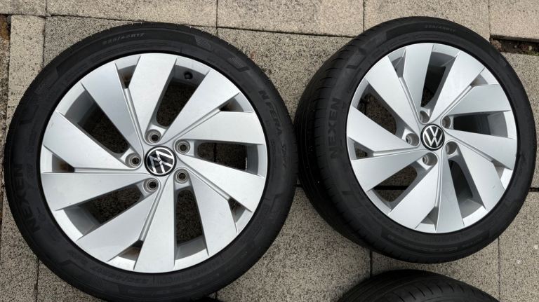 VW Nottingham alloys 17 inch 