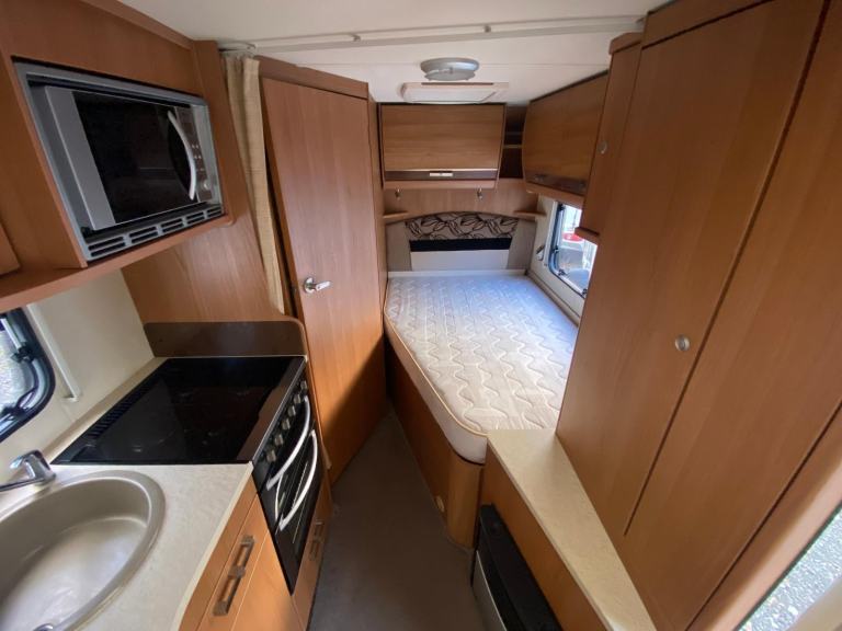 PEUGEOT BOXER AUTOCRUISE STARSTREAM - 2011 - FIXED BED - JUST 16000 MILES - VGC 