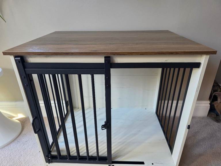 Dog/Puppy Furniture Crate/Pen