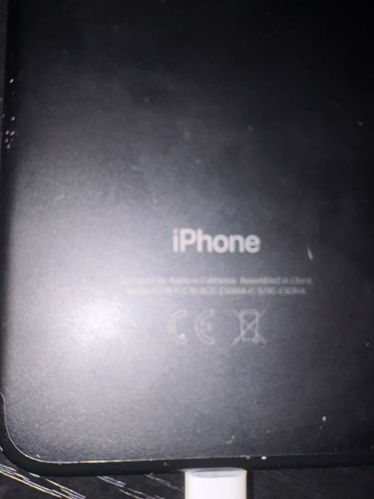 Apple iPhone 7 Black – Cracked Screen, Spares or Repair