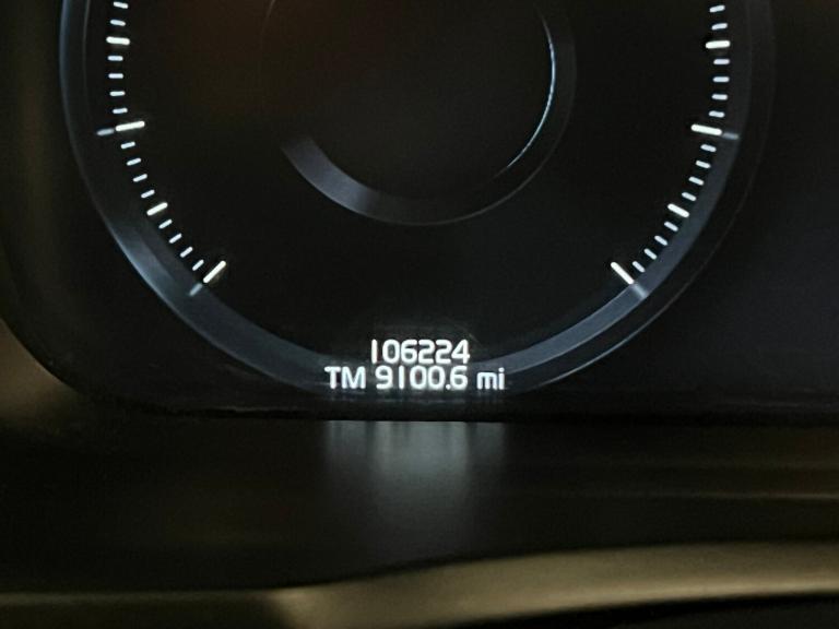 2016 Volvo XC90 R-DESIGN POWERPULSE 2.0D5 235PS AUTO 7 SEAT AWD 4X4 ESTATE EURO 6 ------- ESTATE ...