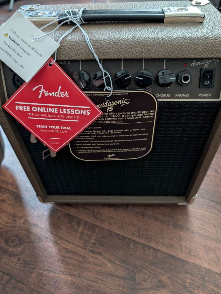 Fender Acoustasonic 15 Acoustic Guitar Amplifier - Brown