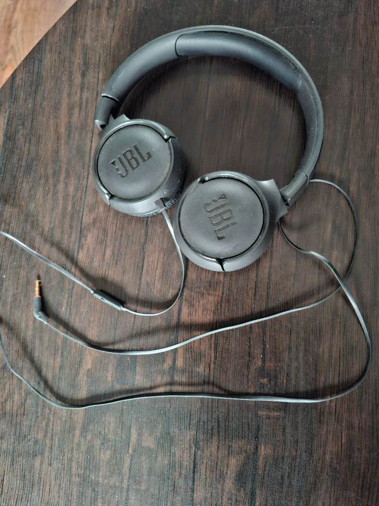 GENUINE JBL OVER-EAR HEADPHONES WITH MICROPHONE / REMOTE