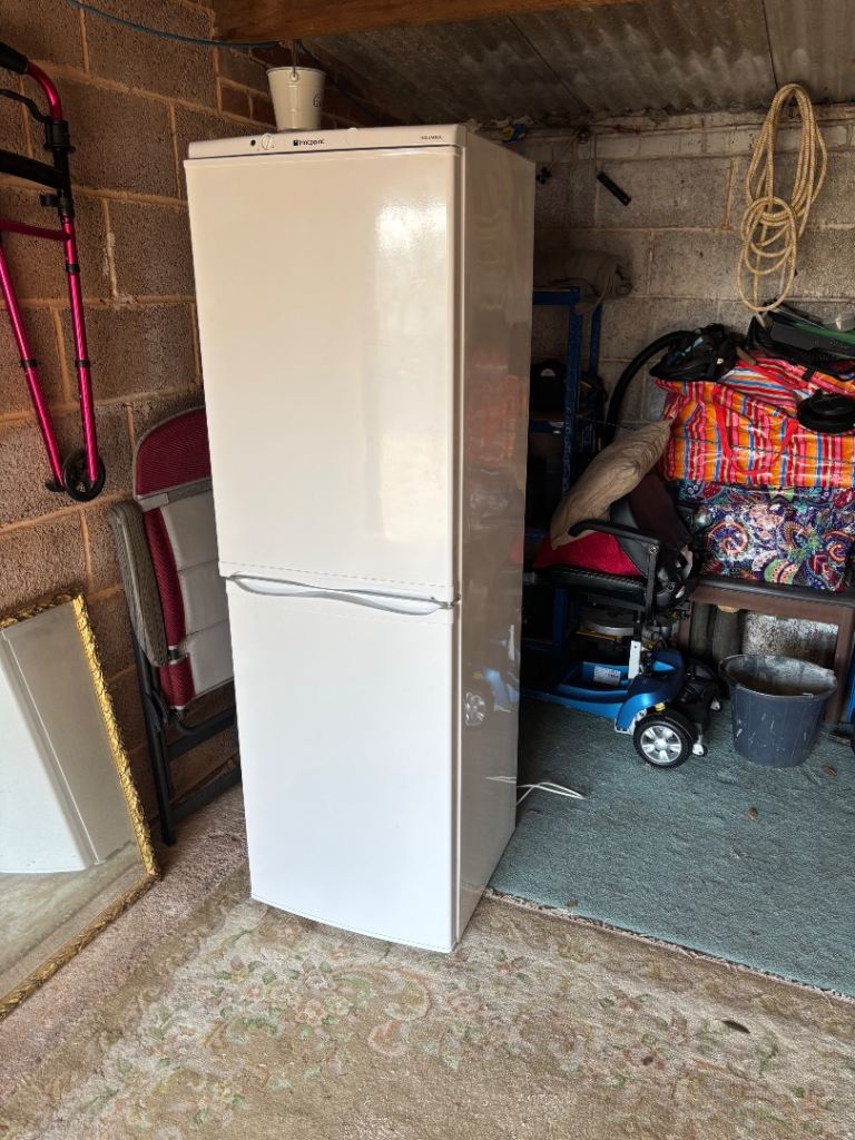 Hotpoint Fridge Freezer - White, Good Condition