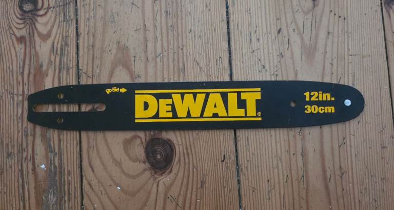 Brand new DeWalt 12 inch (30cm) chainsaw guide bar.