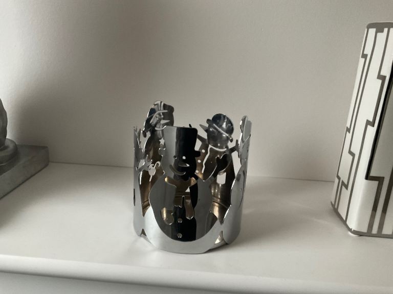 Large Yankee candle holder in snowmen design 