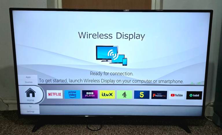 Smart tv 55 inch 4k UHD Fully Working order 