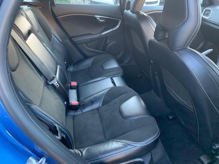 2016 Volvo V40 D2 [120] R DESIGN Nav Plus 5dr HATCHBACK DIESEL Manual